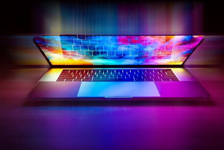Windows 11 重大更新引爆災情：遊戲卡頓、效能下降，元兇指向 NVIDIA 顯卡