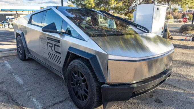 20231223-tesla-cybertruck-01.jpg