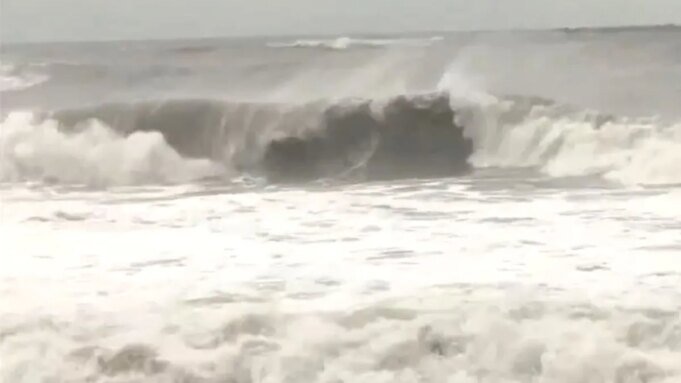 28cyclone-montha.jpg