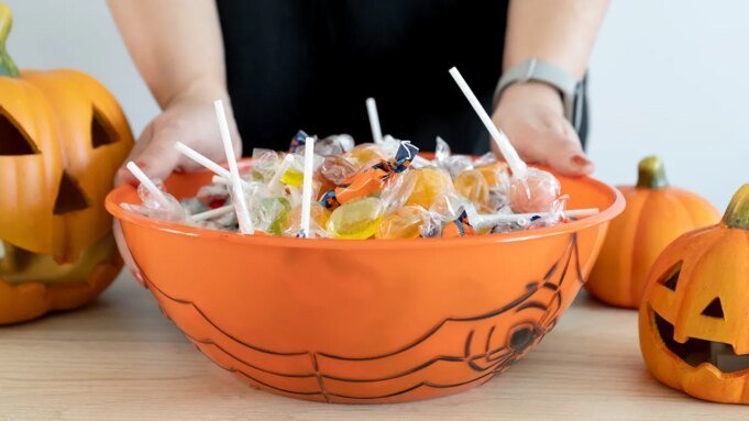halloween-candy-bowl.jpg