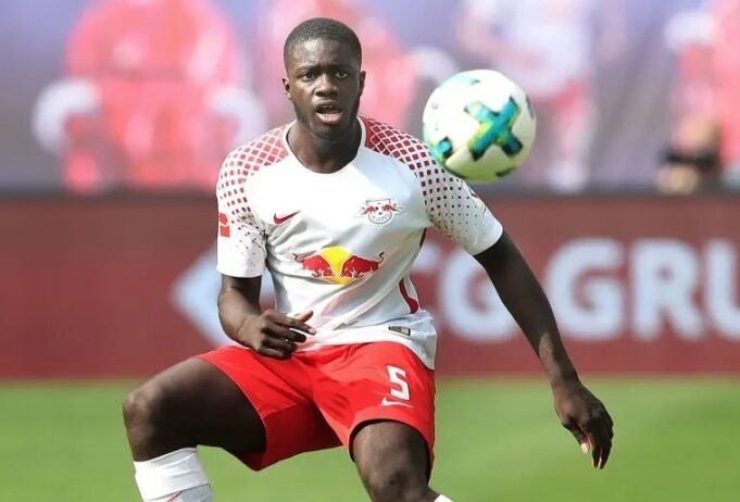 upamecano-dayot.jpg