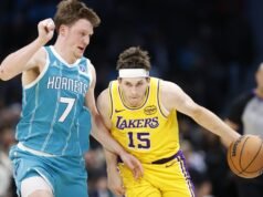 湖人隊戰胜黃蜂隊,繼續客場胜利