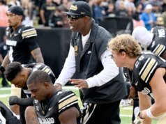 科羅拉多州球迷橄欖球隊正在為高級日做準備