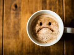 一美元、一個雞蛋和一杯咖啡