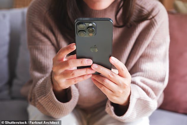 蘋果向所有 18 億 iPhone 用戶發出關於“高度複雜的攻擊”的警告