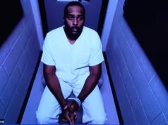 謝羅恩·摩爾被解僱密歇根足球教練後被指控跟踪和入室盜竊