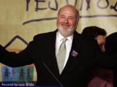 羅布·萊納 (Rob Reiner) 利用他的名氣來倡導進步事業。 “只是一個非常特別的人。可怕的一天’