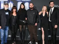 羅伯和米歇爾·雷納的兒子因健康原因未能出庭,謀殺案震驚了好萊塢