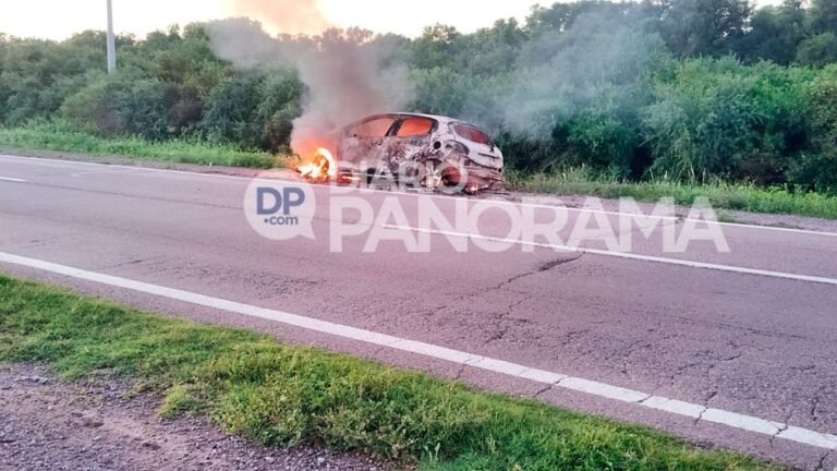 令人印象深刻的視頻I 火焰吞沒了34號公路上的一輛汽車，司機奇蹟生還