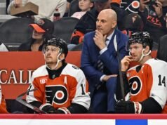 在與颶風隊的複賽前傳單呈陽性