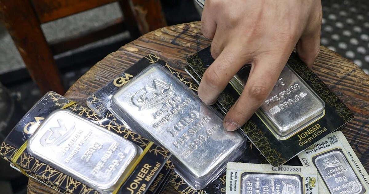 白銀期貨上漲 6%，創紀錄的 25.4 萬盧比/公斤