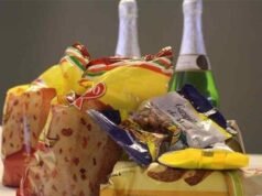 他們通過方便的組合為節日推出了聖地亞哥聖誕籃