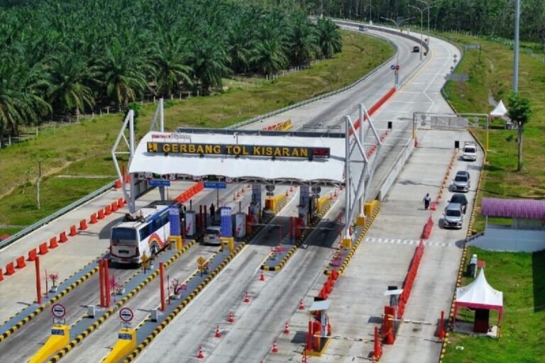 香港：聖誕節期間有14,593輛汽車通過Indrapura-Kiseran收費公路