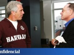 據《紐約時報》報導,愛潑斯坦和安娜·奧布雷貢的私人關係使他能夠獲得自己的財富