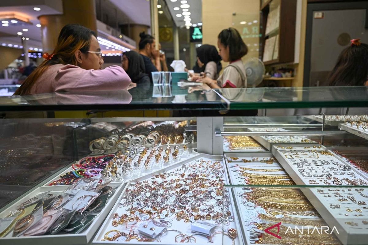 低於 9,000 印尼盾，Antam 黃金價格為每克 25.96 億印尼盾