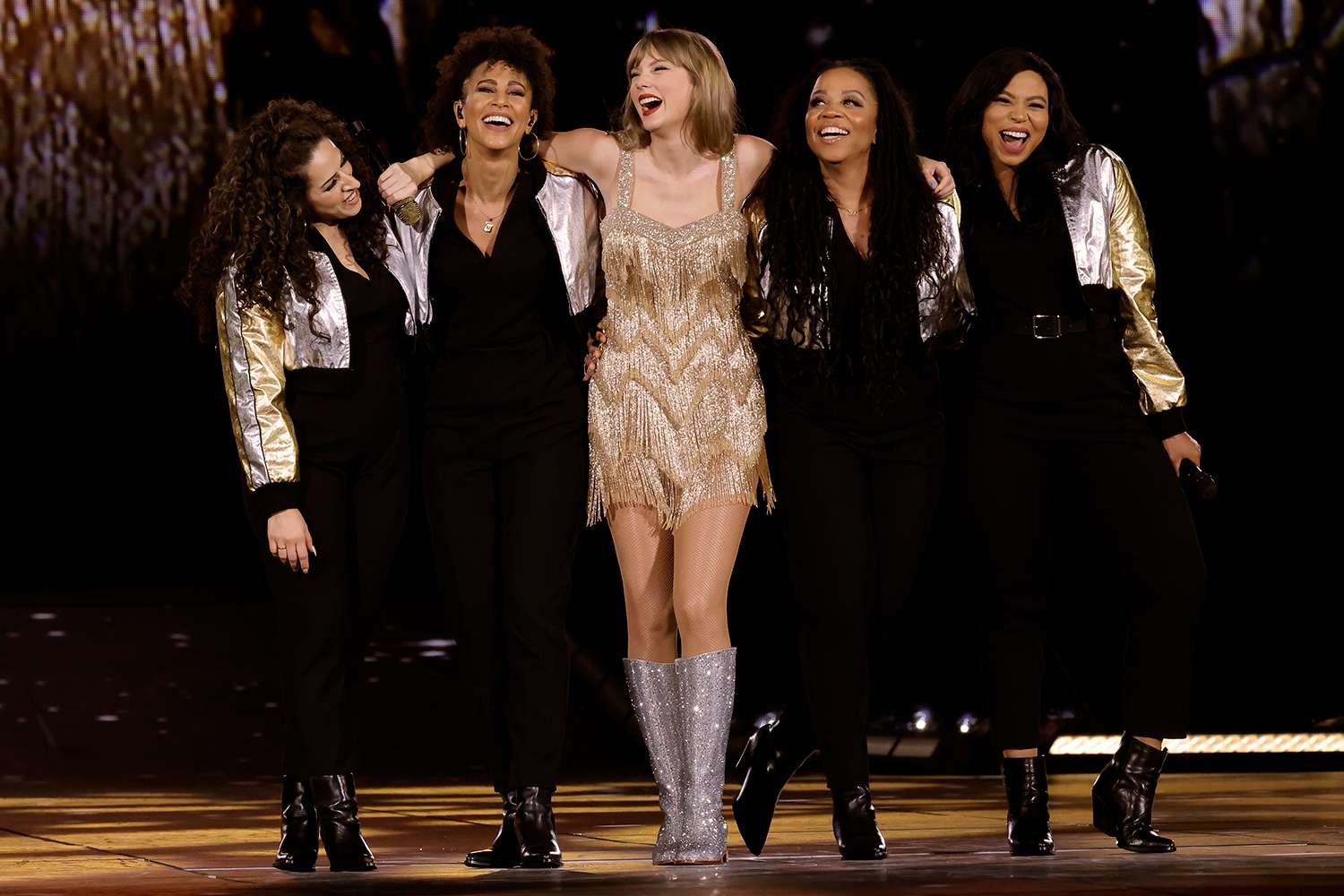 泰勒·斯威夫特 (Taylor Swift) 透露，這位 Eras Tour 歌手已被診斷出患有乳腺癌