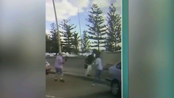 australia-shooting-bystander.gif