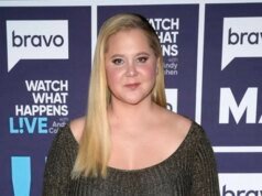 艾米·舒默穿著短裙展示她的減肥成果