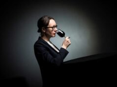 女性侍酒師正在打破男性主導的葡萄酒世界