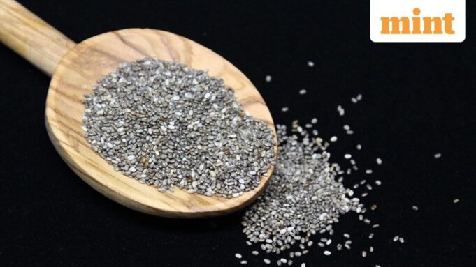 chia_seeds_1765694291041_1765694291199.jpg