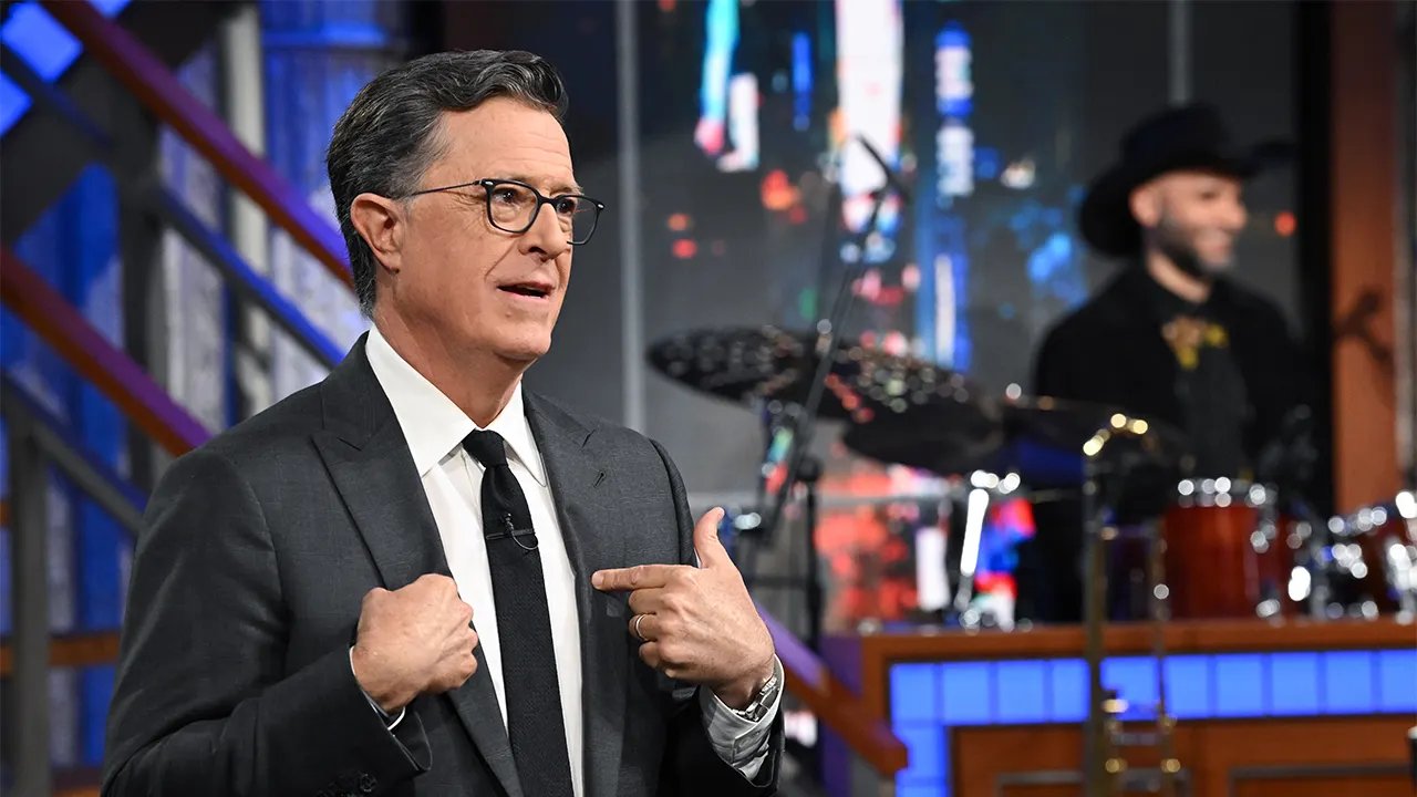 斯蒂芬·科爾伯特 (Stephen Colbert) 表示，他“絕對不應該”競選 2028 年總統。