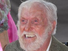 揭示迪克·範·戴克 (Dick Van Dyke) 慶祝 100 歲生日的特殊方式