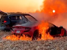 YouTuber 可能因燒毀法拉利以獲得點擊而入獄