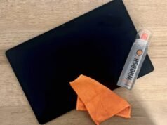 這款不到 20 美元的屏幕清潔劑可以解決臟筆記本電腦屏幕的問題