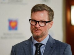 小戴爾·納斯卡 (Dale Jr. NASCAR) 發表了猛烈的咆哮,暴露了他對製造戲劇的痴迷