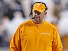 田納西州志願者 TE 坦白了罕見的傷病診斷並重返大學橄欖球賽