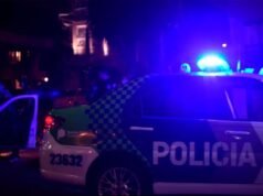 一名警察殺死了一名試圖襲擊他的 17 歲未成年人