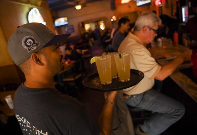 restaurant_bar_denver_rj_2240-001.jpg