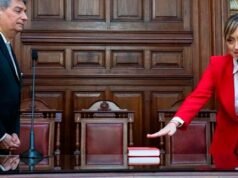 參議員費爾南德斯·薩加斯蒂宣誓就職,克里斯蒂娜·基什內爾增加了她在司法委員會的權力