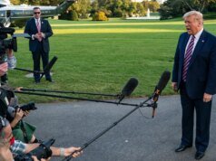 特朗普的特別日程將每天播放10個小時。在持續的健康檢查中