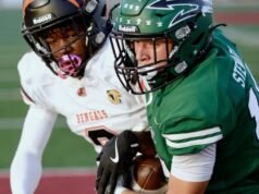 Central East 擊敗 Pacifica 贏得 1-A 州足球冠軍