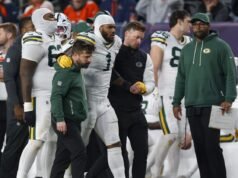 熊隊的下一個對手:包裝工隊的米卡·帕森斯在 34-26 輸給野馬隊的比賽中膝蓋受傷