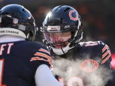 半場結束時,布朗隊以 14-0 領先。四分衛凱萊布·威廉姆斯(Caleb Williams)在最後一擊擊中後看上去狀態不錯