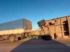 34號公路:Real Sayana和Casares之間的一輛拖車翻倒,卡車失去全部負載