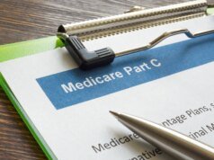 醫院厭倦了與保險公司的鬥爭,開始提供自己的醫療保險優勢計劃