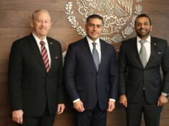 聯邦調查局局長“閃電”訪問墨西哥並會見了哈富克斯和戈多伊