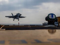 伊朗警告稱,該地區的美國軍艦是其境內的“目標”