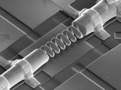 科學家旋轉微小晶體來控制電力