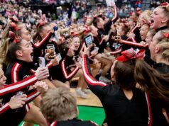 競技歡呼:緊張而充滿活力的常規賽帶領韋伯、科納峽谷奪得 6A 州冠軍