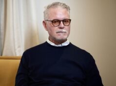 埃里克·戴恩因肌萎縮側索硬化症的“身體現實”缺席頒獎典禮