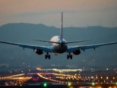 美國:飛機在緬因州班戈機場起飛時墜毀