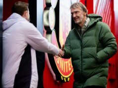 專家表示,曼聯正在尋找超過 3500 萬英鎊的讚助商,格雷澤將向吉姆·拉特克利夫爵士提問