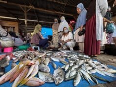 洪水災民希望齋月前經濟活動有所好轉