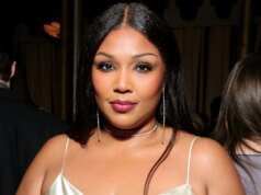 莉佐減肥後穿著緊身連衣裙看起來棒極了