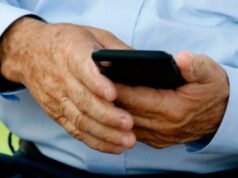 一名養老金領取者在阿納圖亞陷入虛擬騙局後損失超過 300 萬美元