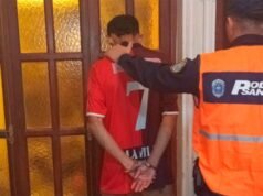 白天:他在阿納圖亞搶劫了一所房屋,並在一次快速行動後被捕